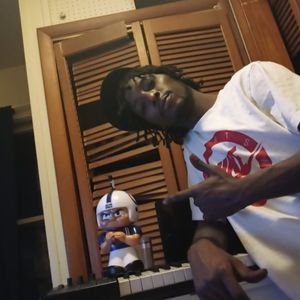 Meet your Posher, Traveon